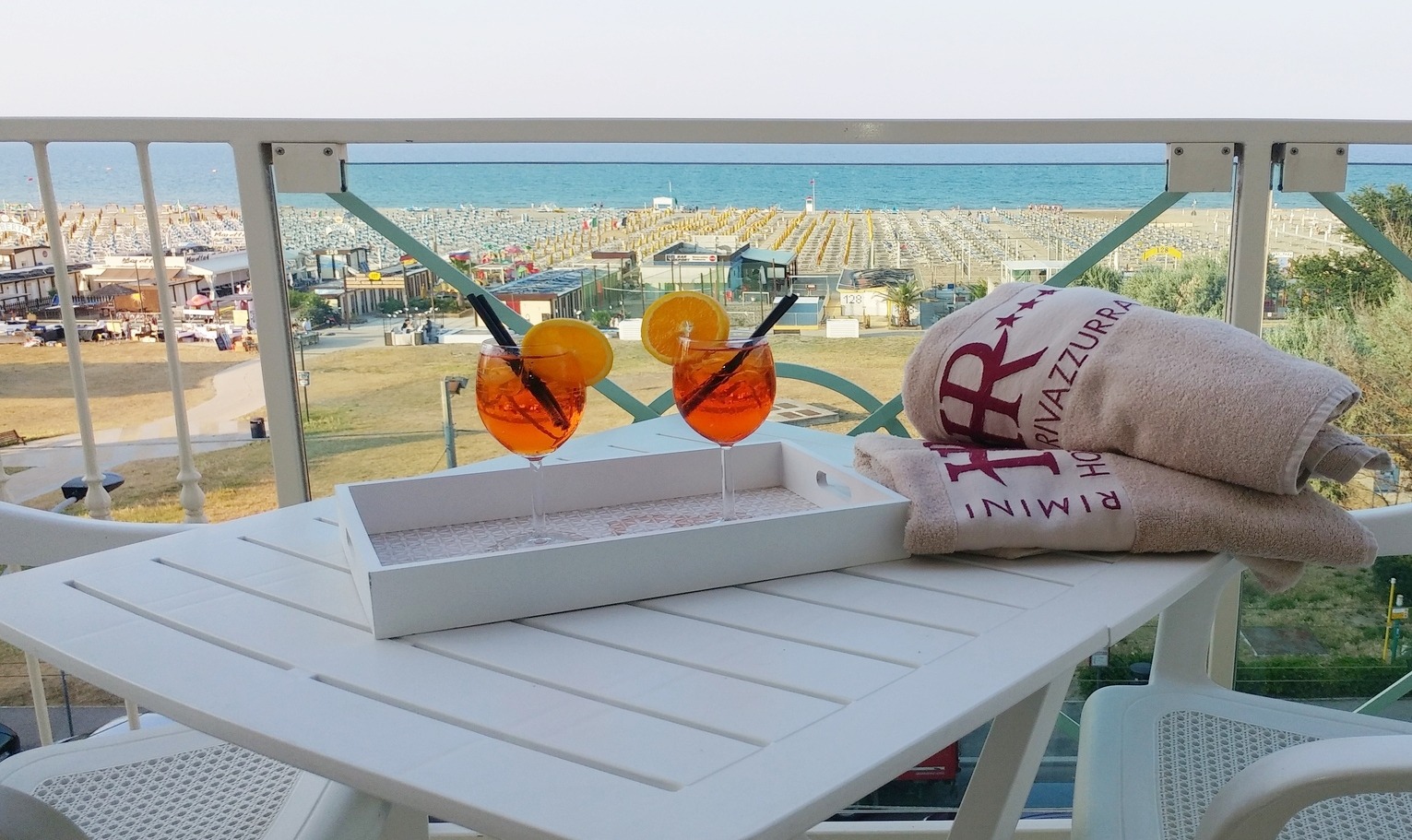 Zimmer mit Balkon und Blick auf das Meer Rimini